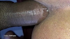 Puto comendo cuzinho do amigo magrinho depois de comer a esposa Thumb