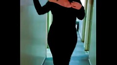 Hermosa MILF Candente se prepara para una noche de MUCHO SEXO despu&eacute_s de trabajar Thumb