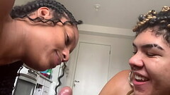 Minha Enteada e sua amiga me mamando gostoso Thumb