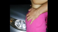 Amanda got horny and gave her pussy in the garage Thumb