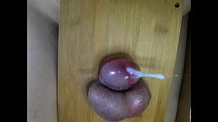 睾丸を潰されて射精する Thumb