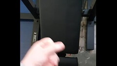 Mi sono distratto mentre mi allenavo e ho svuotato le mie palle Thumb