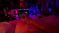 Solo glow Cumshot Thumb