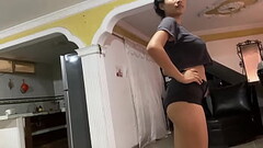 Mi padrastro se masturba al verme hacer ejercicio y coge ci co&ntilde_o y mis dulce tetas Thumb