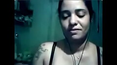 Dany porno Professora de Historia e colega de trabalho se exibindo em putaria no quarto dela Thumb