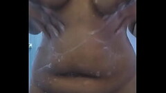Priya'_s Bath Time Thumb