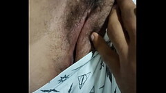 Irm&atilde_ me deixou ver a buceta dela e eu gravei Thumb