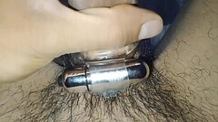 As&iacute_ es un anillo vibrador para el pene Thumb