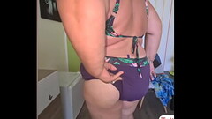 Sexy chubby Mature Lady takes a shower slowed down. Thumb