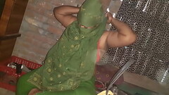 Indian horny bhabhi fucking in hotel room Thumb
