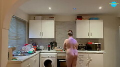 AMATEUR TEENAGER Naked Cleaning Thumb