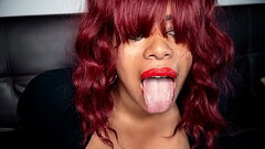 Horny mom with red lips wants to put her sucking mouth to work Thumb
