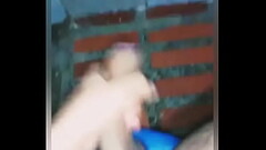 Me masturbo a media noche Thumb