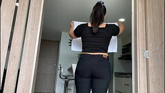 ay hembras muy ricas trabajando en limpieza que con respeto y paciencia nos pueden dar el placer de  Thumb