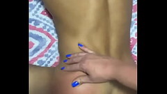 Trans ativa socando menino Thumb