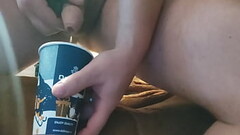 VID 187 Masturbare baut pisat penetrare cu degetul in fund (3min) Thumb