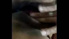Mi esposa se masturba para mi Thumb