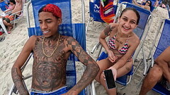 Casal de novinho resolveu fuder na praia Thumb
