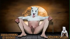 En Halloween un lobo jugando con su verga Thumb