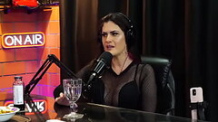 Acompanhante de casais fala sobre iniciar casais no swing. Amanda Smell eleita a acompanhante mais s Thumb
