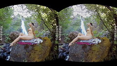 Yanks Amateur Calliope Rubbing Her Clit In 3D VR Thumb