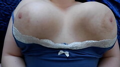 Huge swinging natural boobs Thumb