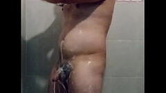 Gordito baila y se masturba en la ducha para mi pt 2 Thumb