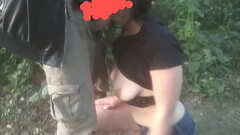 garota safada encontra novinho na trilha e pede pra chupar seu pau Thumb