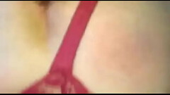 En tanga roja Thumb