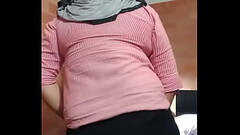 La bella y sexy Liseth se desnuda y muestra su pene como una perra Thumb