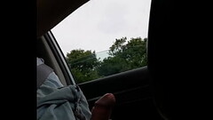 se masturber en roulant en voiture Thumb