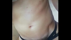mec se branle devant miroir Thumb
