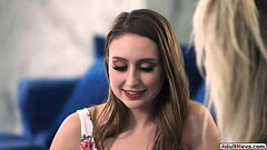 AdultMovs.com - Brunette get first kiss and oral from gf Thumb