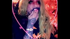 TRASHQVEEN : disassociating and binging pop tarts (a comical love story) Thumb