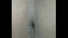 esposa cheirando p&oacute_ na minha rola pra cliente nos assistir em um deliciosa video chamada , es Thumb