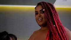 Minha amiga gostosa chupando meus peitos Thumb