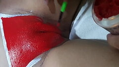 Nackt mit farben Bikini von 2 Artisten Thumb