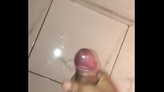 Masturbando Gozada farta Thumb