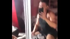 Recebendo de bra&ccedil_os abertos, o guri de S&atilde_o Carlos  @int saocarlos Thumb