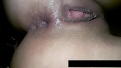 Video robado a chica de enormes senos tiene sexo anal y le hacen un cream pie Thumb