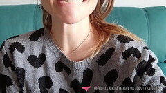 Vends-ta-culotte - Femme enceinte fran&ccedil_aise sexy se d&eacute_shabille et se doigte la chatte  Thumb