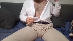 Hetero peludo de oficina se desnuda en video para su jefe Thumb