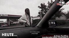 Schlanke blonde deutsche Milf mit kleinen Titten beim &ouml_ffentlichen Sextreffen Thumb