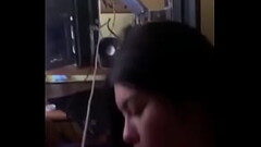 La rica puta de 21 a&ntilde_os me da una rica mamada Thumb