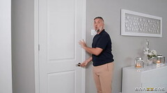 Stealing The Groom / Brazzers  / download full from http://zzfull.com/virg Thumb