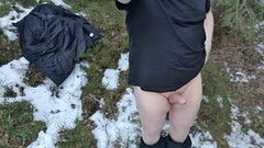 Chubbykaot, Outdoors, Cold and Horny Thumb