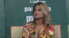 M&aacute_rcia Imperator e Fabiane Thompson Dando Entrevista pro Ricardo Sapia Thumb