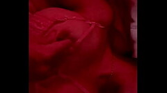 Mam&aacute_ se deja tocar las tetas por su hijo Thumb