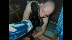 Finland skinhead mistreat Thumb