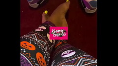 Feet play with Goddess Thumb